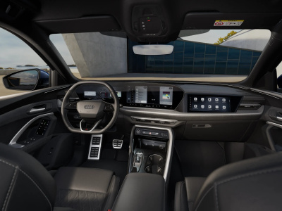 AUDI Q5 2.0 TDI Quattro (pohľad do interiéru)