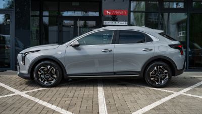 Kia XCeed 1.6 T-GDi 7 DCT Silver (pohľad zboku)
