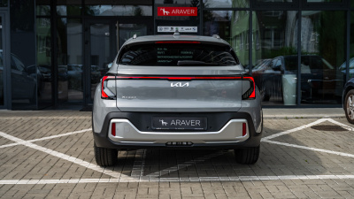 Kia XCeed 1.6 T-GDi 7 DCT Silver (pohľad spredu)