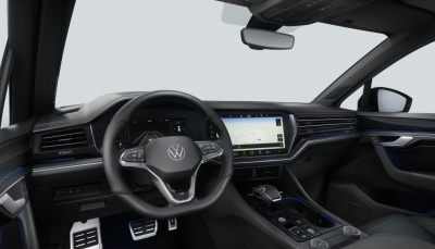 VW Touareg 3.0 TDI R-Line Final Edition (pohľad zozadu)