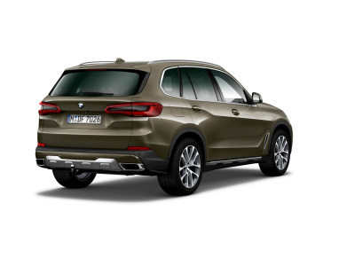 BMW X5 40i xDrive (pohľad zboku)