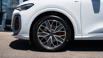 AUDI Q5 Sportback 2.0 TFSI Quattro (pohľad do interiéru)