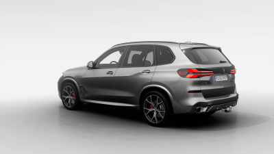 BMW X5 30d xDrive (pohľad zboku)