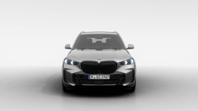 BMW X5 30d xDrive (pohľad zozadu)