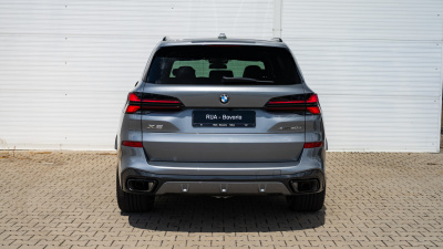 BMW X5 30d xDrive (pohľad do interiéru)