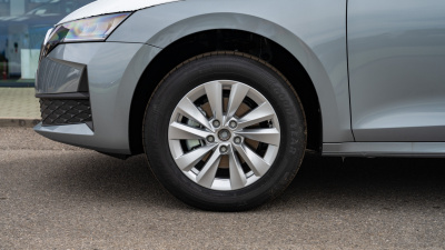 Škoda Octavia Combi 2.0 TDI Extra (pohľad do interiéru)