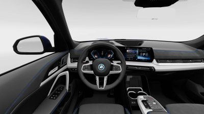 BMW iX1 20 eDrive (pohľad do interiéru)