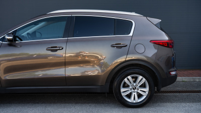 KIA SPORTAGE 1,7 CRDi  (pohľad do interiéru)
