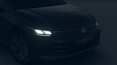 VW Golf Variant 1.5 TSI Limited (pohľad spredu)