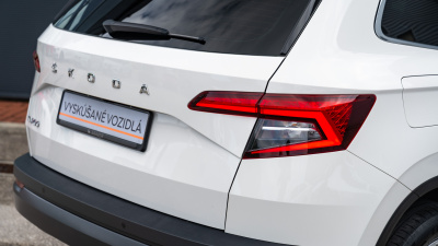 Škoda Karoq 1.5 TSI JOY Plus (pohľad do interiéru)