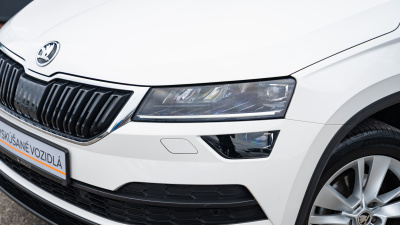 Škoda Karoq 1.5 TSI JOY Plus (pohľad do interiéru)