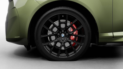 BMW X4 40d xDrive (pohľad spredu)