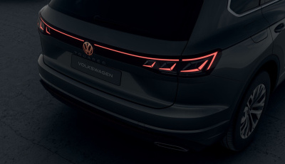 VW Touareg 3.0 TDI Premium Limited (pohľad do interiéru)