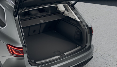 VW Touareg 3.0 TDI Premium Limited (pohľad do interiéru)