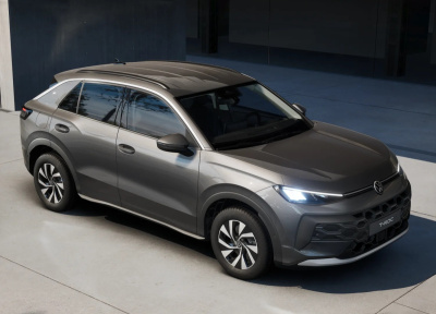 VW T-Roc 1.5 eTSI Life (pohľad do interiéru)