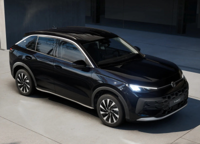 VW T-Roc 1.5 eTSI Life (pohľad do interiéru)