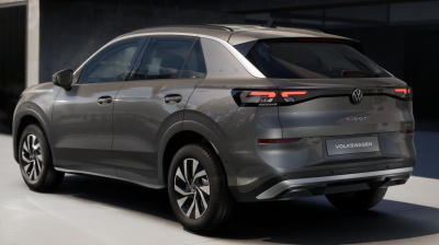 VW T-Roc 1.5 eTSI Trend (pohľad zozadu)
