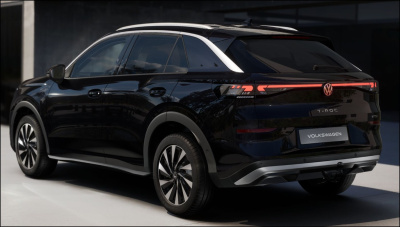 VW T-Roc 1.5 eTSI Style (pohľad zozadu)