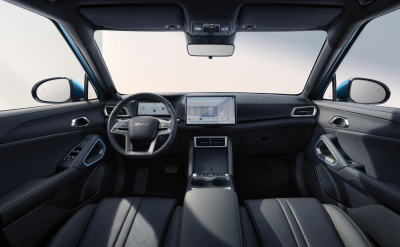 BYD ATTO 2 DM-i 1.5 Boost (pohľad spredu)