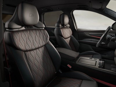 AUDI Q7 3.0 TDI Quattro  (pohľad do interiéru)
