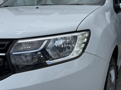 Dacia Sandero 1.0 Sce (pohľad zozadu)