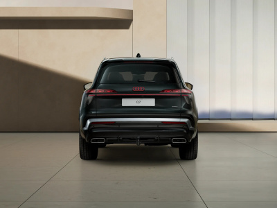 AUDI Q7 3.0 TDI Quattro (pohľad spredu)