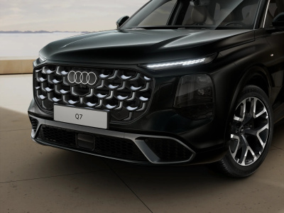 AUDI Q7 3.0 TDI Quattro (pohľad do interiéru)
