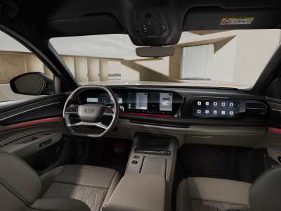 AUDI Q7 3.0 TDI Quattro (pohľad do interiéru)
