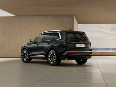 AUDI Q7 3.0 TDI Quattro (pohľad do interiéru)
