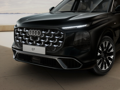 AUDI Q7 3.0 TDI Quattro (pohľad do interiéru)
