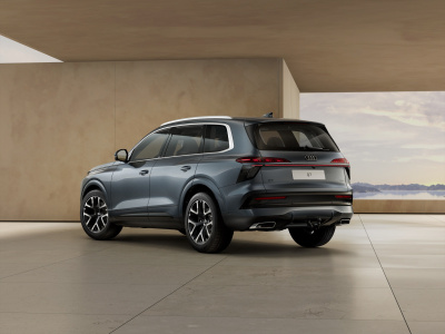 AUDI Q7 3.0 TDI Quattro (pohľad zozadu)
