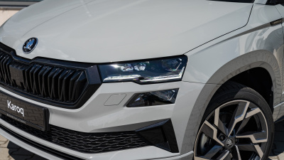 Škoda Karoq 1.5 TSI Sportline (pohľad do interiéru)