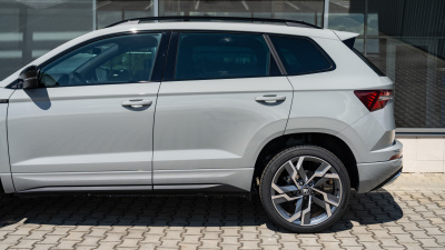 Škoda Karoq 1.5 TSI Sportline (pohľad do interiéru)