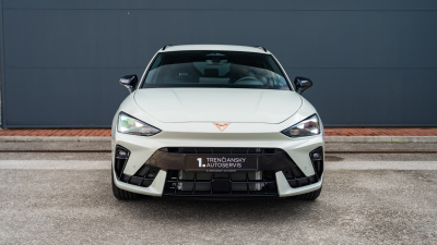 CUPRA Leon SP 2.0 TSI 4x4 (pohľad spredu)
