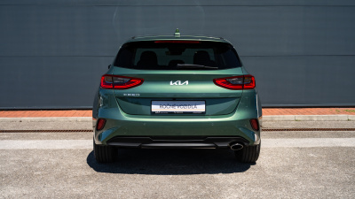 Kia Ceed 1.5 T-GDi Gold (pohľad spredu)