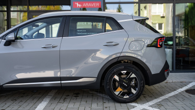 Kia Sportage 1.6 T-GDi 7DCT Silver (pohľad do interiéru)