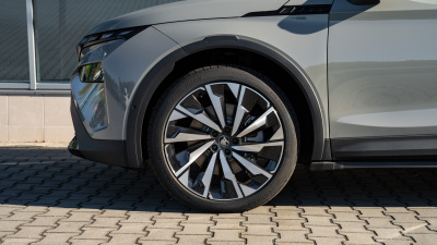 Škoda Elroq 85 Sportline 4x4 (pohľad do interiéru)