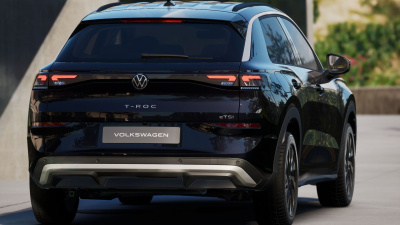 VW T-Roc 1.5 eTSI Limited (pohľad do interiéru)