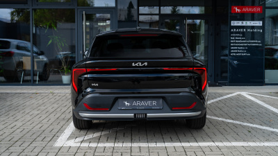 Kia K4 1.6 T-GDi 7DCT Gold (pohľad spredu)
