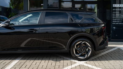 Kia K4 1.6 T-GDi 7DCT Gold (pohľad do interiéru)