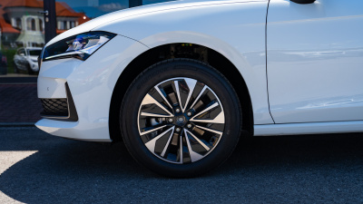Škoda Superb 1.5 TSI Selection (pohľad do interiéru)