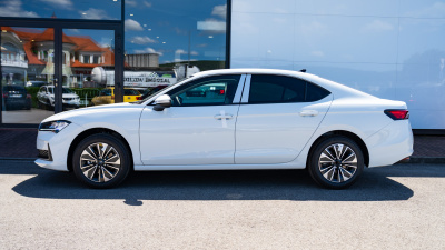 Škoda Superb 1.5 TSI Selection (pohľad do interiéru)