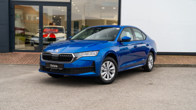 Škoda Octavia 1.5 TSI Extra (pohľad zboku)