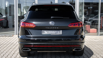 VW TOUAREG 3.0 V6 TDI R-Line (pohľad do interiéru)