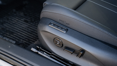 Škoda Superb  2.0 TSI Sportline 4x4 (pohľad do interiéru)