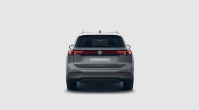 VW Tiguan Limited 1.5 eTSI (pohľad do interiéru)