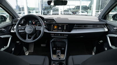 AUDI A3 Limousine 1.5 TFSI (pohľad do interiéru)