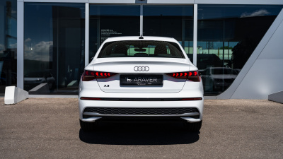 AUDI A3 Limousine 1.5 TFSI (pohľad spredu)