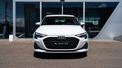 AUDI A3 Limousine 1.5 TFSI (pohľad zboku)