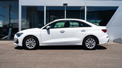 AUDI A3 Limousine 1.5 TFSI (pohľad zozadu)